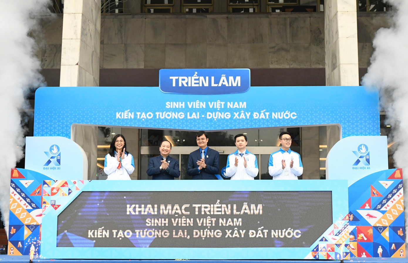 Trong phiên thứ nhất của đại hội, Hội Sinh viên Việt Nam khai mạc triển lãm “Sinh viên Việt Nam - Kiến tạo tương lai, dựng xây đất nước”. Triển lãm là tuyến trải nghiệm kết nối với nhau chặt chẽ, có sự liền mạch của câu chuyện lịch sử Hội Sinh viên Việt Nam đến những phong trào, chương trình hiện nay. Trong phiên thứ nhất của đại hội, Hội Sinh viên Việt Nam khai mạc triển lãm “Sinh viên Việt Nam - Kiến tạo tương lai, dựng xây đất nước”. Triển lãm là tuyến trải nghiệm kết nối với nhau chặt chẽ, có sự liền mạch của câu chuyện lịch sử Hội Sinh viên Việt Nam đến những phong trào, chương trình hiện nay.