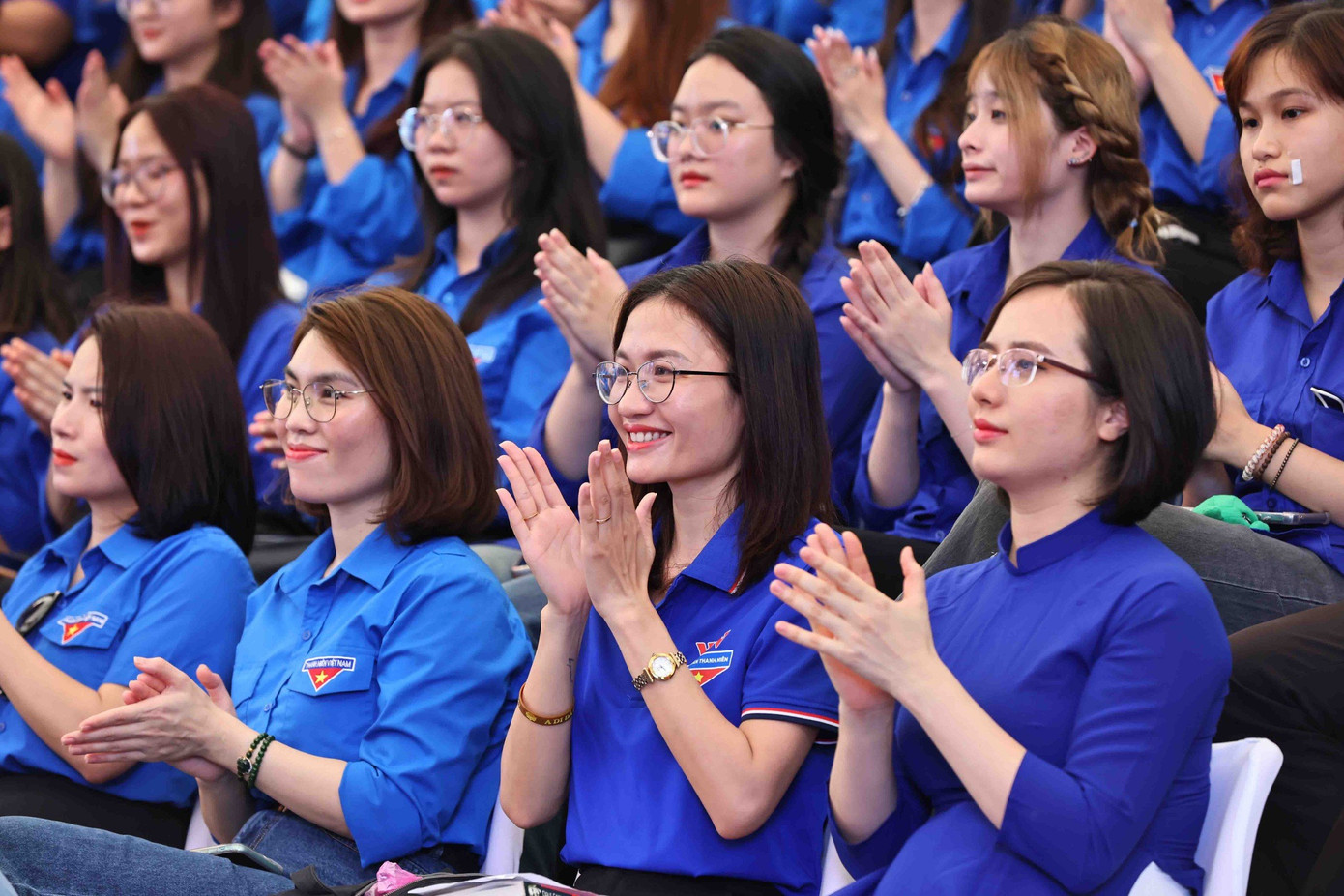 Cán bộ, đoàn viên, thanh niên tham dự chương trình. Cán bộ, đoàn viên, thanh niên tham dự chương trình.