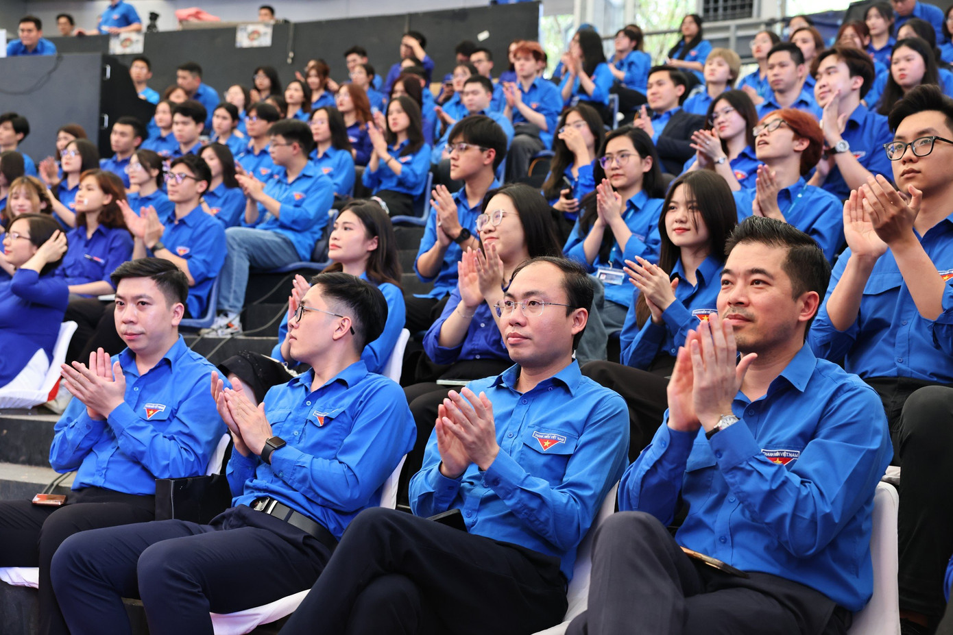 Cán bộ, đoàn viên, thanh niên tham dự chương trình. Cán bộ, đoàn viên, thanh niên tham dự chương trình.