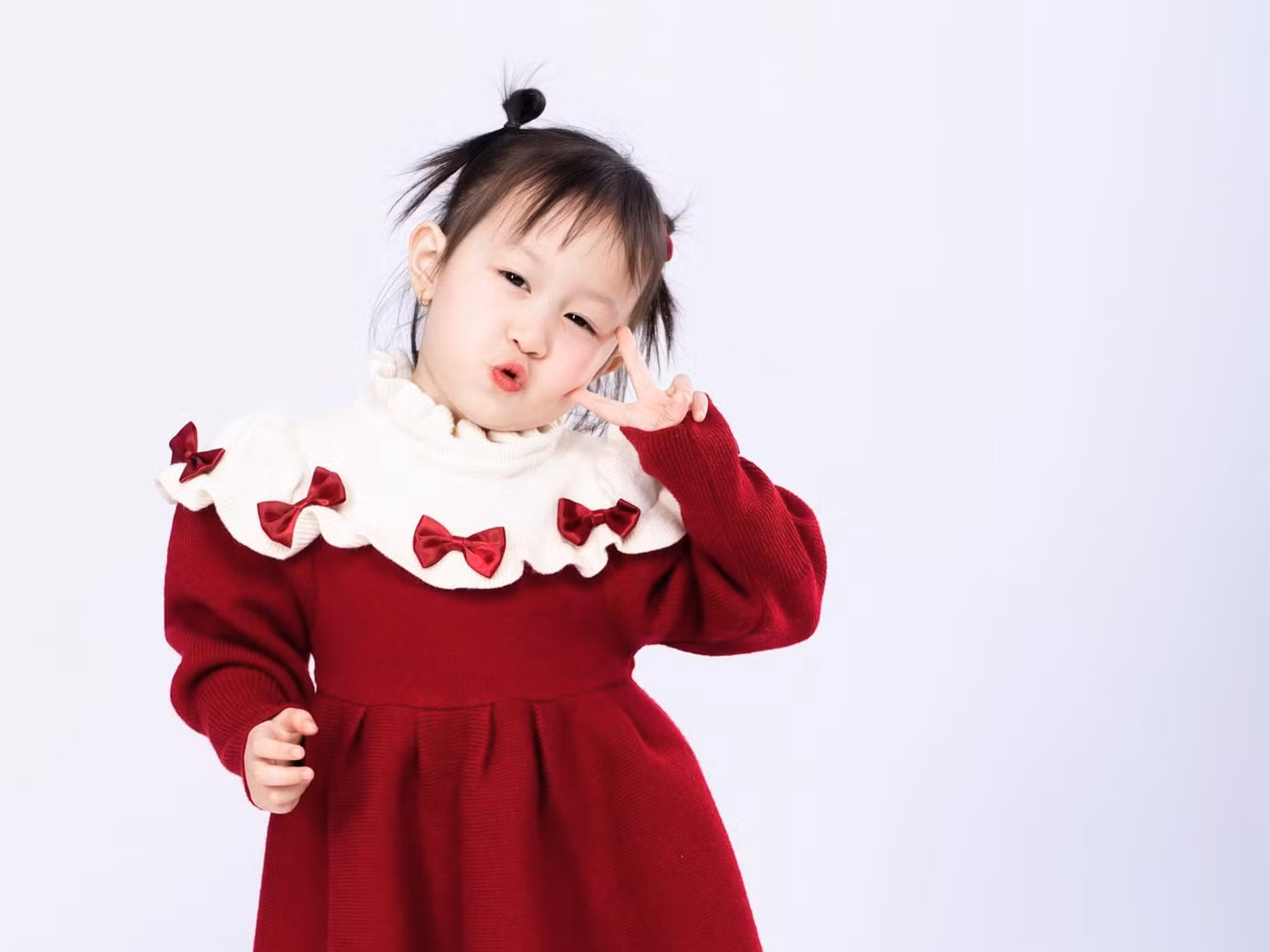 Hình ảnh đời thường của bé Trần Vy Trâm. Ảnh: NVCC