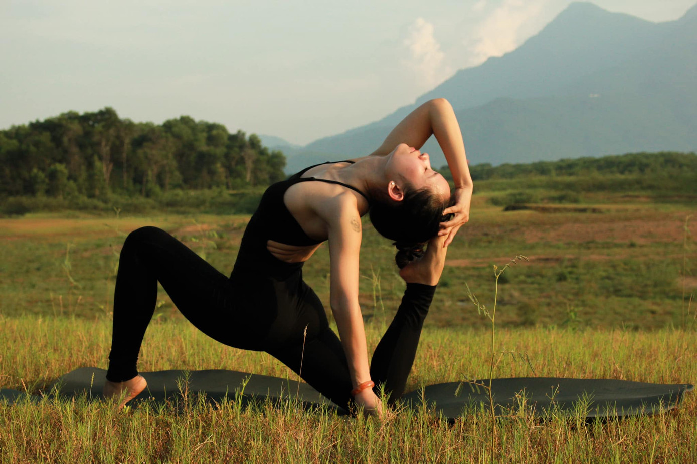 Kết nối thân - tâm - trí là một quá trình kiên trì mà người tập Yoga cần theo đuổi để đạt được hiệu quả "chữa lành". Ảnh: NVCC