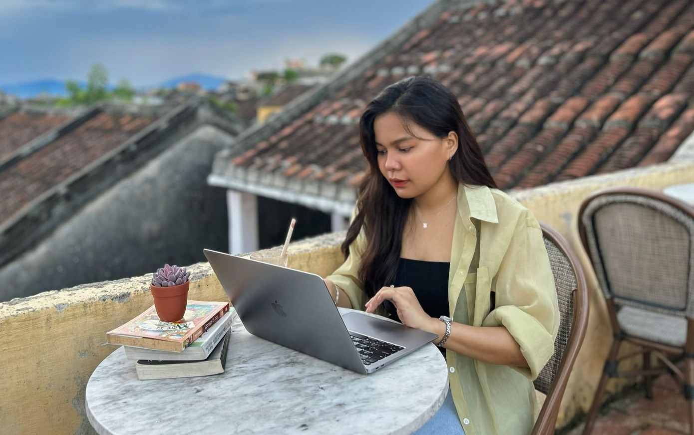 Chị Phan Lai (SN 1993, sống ở Hội An) làm công việc tiếp thị kỹ thuật số. Chị Phan Lai (SN 1993, sống ở Hội An) làm công việc tiếp thị kỹ thuật số.