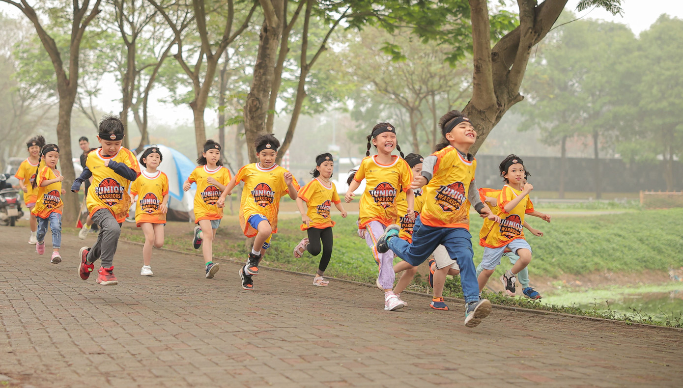 Sân chơi hoạt động thể chất giúp trẻ nhỏ nâng cao sức khỏe tinh thần. Sân chơi hoạt động thể chất giúp trẻ nhỏ nâng cao sức khỏe tinh thần.