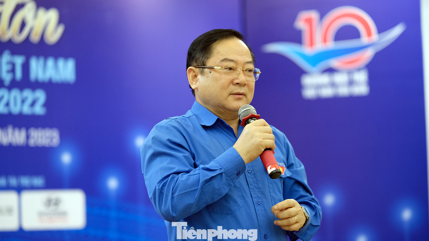 Lãnh đạo báo Tiền Phong giao lưu, gặp gỡ các Gương mặt trẻ Việt Nam tiêu biểu và triển vọng.