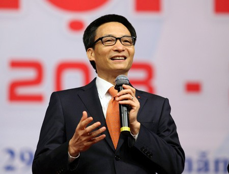 Phó Thủ tướng Vũ Đức Đam: Kinh nghiệm mà bác muốn chia sẻ là dù làm việc gì cũng phải làm hết sức, làm sao nước mình nhất định phải giàu hơn - Ảnh: VGP/Nhật Bắc