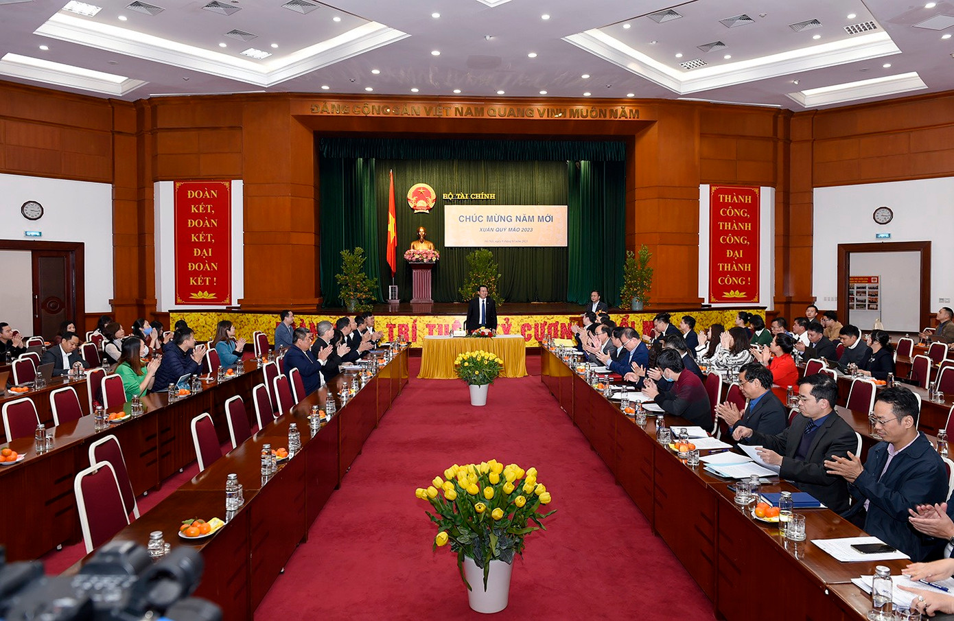 Bộ Tài chính trả lời về vấn đề nóng được dư luận quan tâm tại họp báo chiều 9/1 Bộ Tài chính trả lời về vấn đề nóng được dư luận quan tâm tại họp báo chiều 9/1