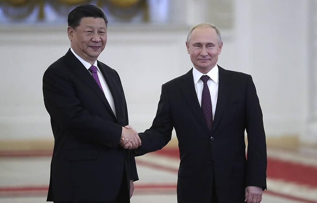 Tổng thống Nga Vladimir Putin và Chủ tịch Trung Quốc Tập Cận Bình. Ảnh: Tass Tổng thống Nga Vladimir Putin và Chủ tịch Trung Quốc Tập Cận Bình. Ảnh: Tass