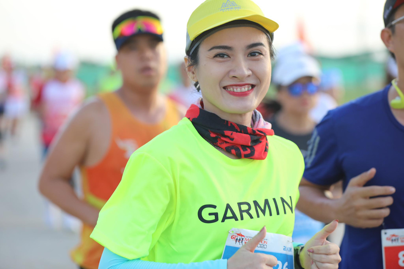Những bóng hồng rạng rỡ trên đường chạy Tiền Phong Marathon 2020 ảnh 10
