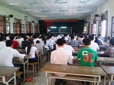 Lớp học tại trung tâm sáng 19/6. Ảnh: Phong Đăng. Lớp học tại trung tâm sáng 19/6. Ảnh: Phong Đăng