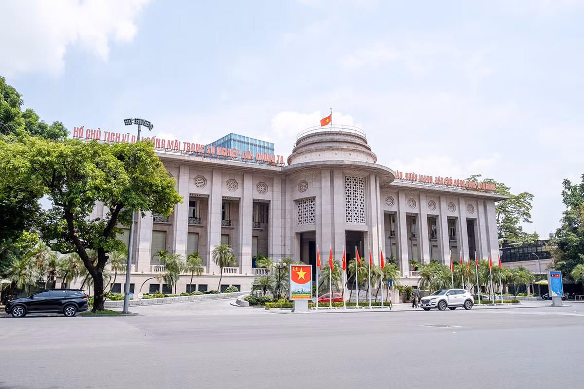 Ngân hàng Nhà nước đẩy mạnh cho các ngân hàng vay qua kênh OMO.
