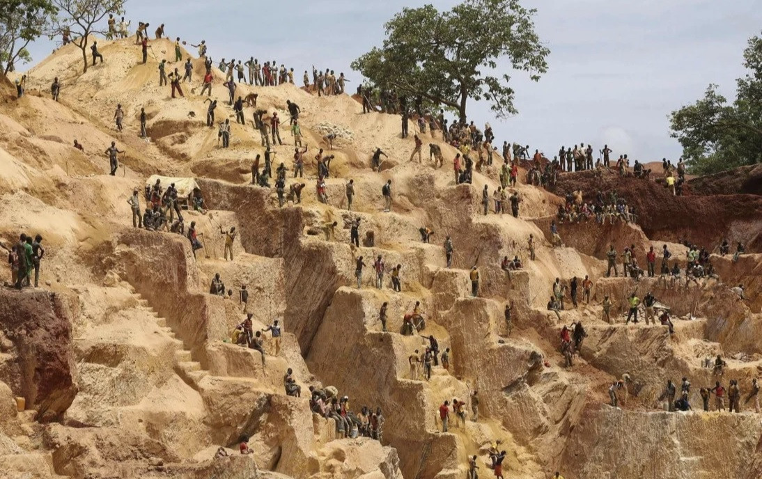 Một mỏ vàng ở Công hoà Trung Phi. (Ảnh: AP) Một mỏ vàng ở Công hoà Trung Phi. (Ảnh: AP)