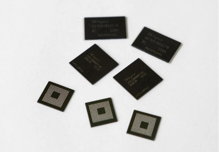 Chip thẻ nhớ di động của hãng SK Hynix Hàn Quốc. Ảnh: Reuters Chip thẻ nhớ di động của hãng SK Hynix Hàn Quốc. Ảnh: Reuters