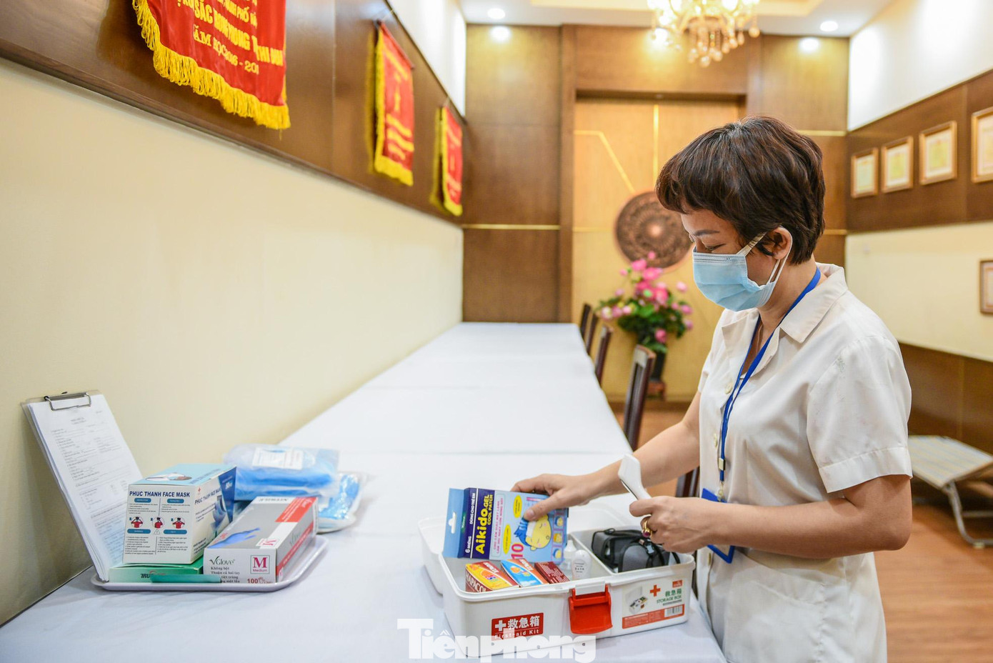 Mọi vật tư, trang thiết bị y tế, thuốc men được chuẩn bị đầy đủ.