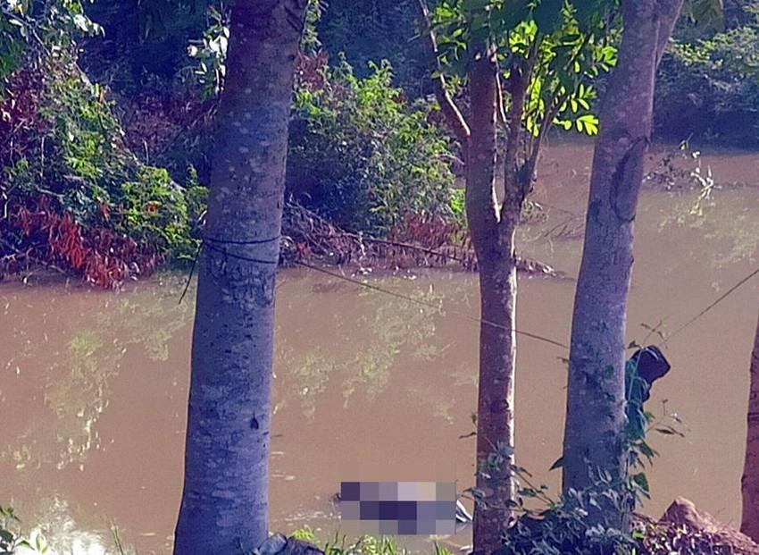 Hiện trường nơi phát hiện thi thể. Ảnh: BB Hiện trường nơi phát hiện thi thể. Ảnh: BB