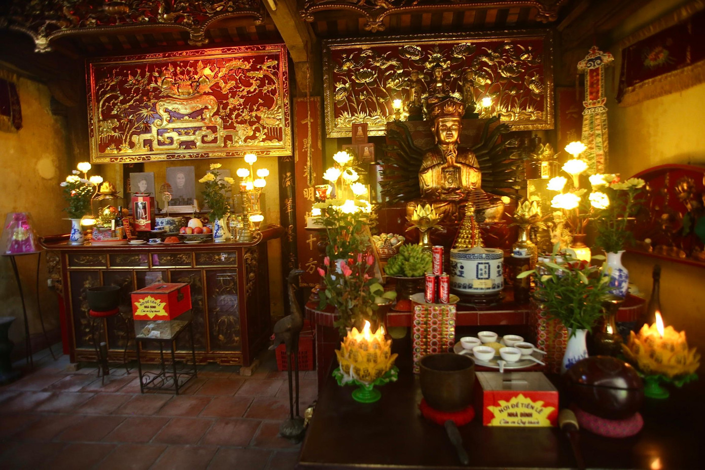 Bà coi trọng nông tang, thương dân nghèo khó, giữ nghiêm phép nước, trừng trị bọn lộng quyền, tham nhũng, hoàn thành sứ mệnh mà đất nước, dân tộc giao cho, được vua khen ngợi, các quan trong triều khâm phục, xưng tụng là “Lý Đại Mẫu nghi; được nhân dân và đạo Phật phong là "Như lai xuất thế, Lý triều Thiên Nam Đệ nhất", là “Phật Mẫu” và tôn làm Thành Hoàng của làng Yên Thái, tổng Tiền Túc, huyện Thọ Xương cũ (nay thuộc phường Hàng Gai, quận Hoàn Kiếm).