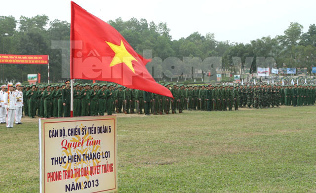 Trung đoàn 165 là đơn vị có truyền thống huấn luyện giỏi, sẵn sàng chiến đấu cao và xây dựng nề nếp chính quy