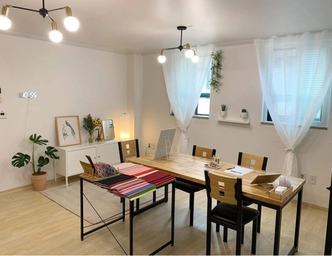 Một phòng tư vấn phân tích màu sắc cá nhân ở Seoul, Hàn Quốc (Ảnh: @color.society). Một phòng tư vấn phân tích màu sắc cá nhân ở Seoul, Hàn Quốc (Ảnh: @color.society).