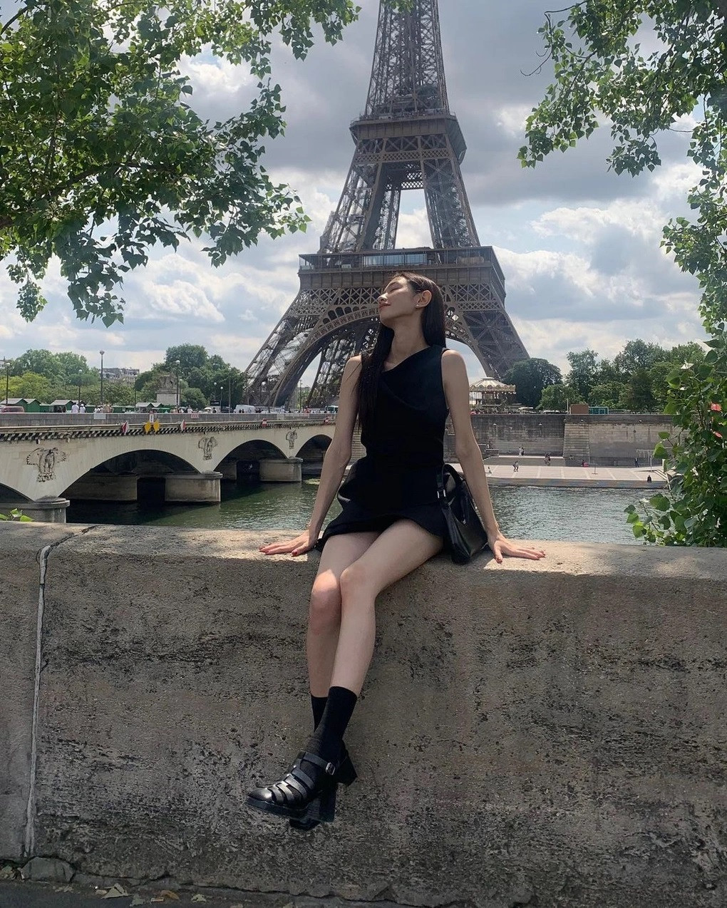 Các chuyến du lịch xa hoa là hoạt động thường xuyên của giới nhà giàu Hàn Quốc (Ảnh: @hoiinni). Các chuyến du lịch xa hoa là hoạt động thường xuyên của giới nhà giàu Hàn Quốc (Ảnh: @hoiinni).