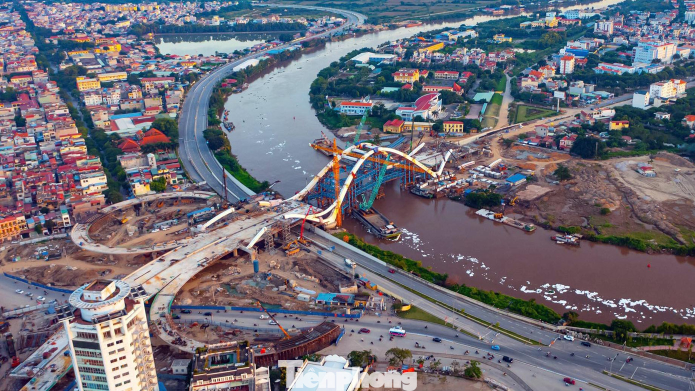 Khi hoàn thiện, cầu Rào 1 sẽ là nút giao thông đặc biệt, cửa ngõ giao thương quan trọng kết nối Hải Phòng với các vùng, tỉnh lân cận thông qua cao tốc Hà Nội - Hải Phòng. Ngoài ra, công trình này còn thúc đẩy phát triển giao thông đô thị các quận huyện phía Nam như: Dương Kinh, Đồ Sơn, Kiến Thụy. Đồng thời góp phần thay đổi diện mạo đô thị toàn thành phố theo hướng văn minh, hiện đại. Khi hoàn thiện, cầu Rào 1 sẽ là nút giao thông đặc biệt, cửa ngõ giao thương quan trọng kết nối Hải Phòng với các vùng, tỉnh lân cận thông qua cao tốc Hà Nội - Hải Phòng. Ngoài ra, công trình này còn thúc đẩy phát triển giao thông đô thị các quận huyện phía Nam như: Dương Kinh, Đồ Sơn, Kiến Thụy. Đồng thời góp phần thay đổi diện mạo đô thị toàn thành phố theo hướng văn minh, hiện đại.