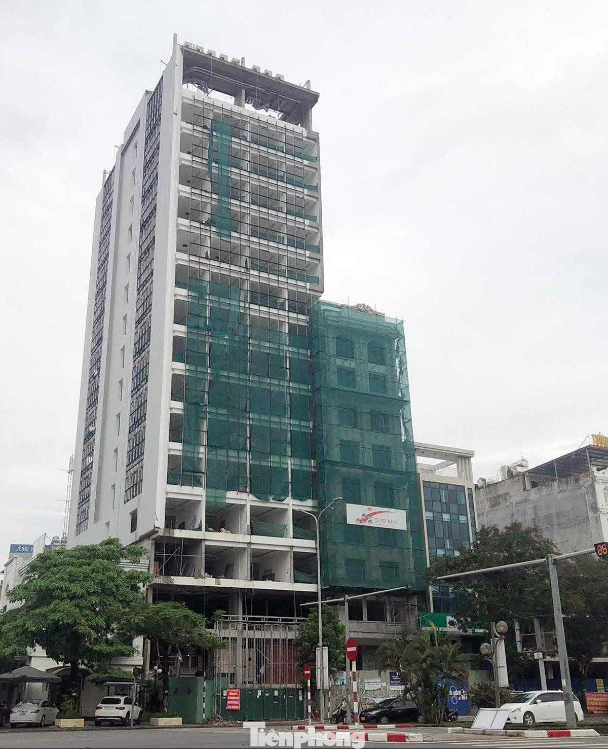 Công trình 15 tầng trên phố Lê Hồng Phong, thuộc phường Đông Khê (quận Ngô Quyền, TP Hải Phòng) xây dựng không phép.