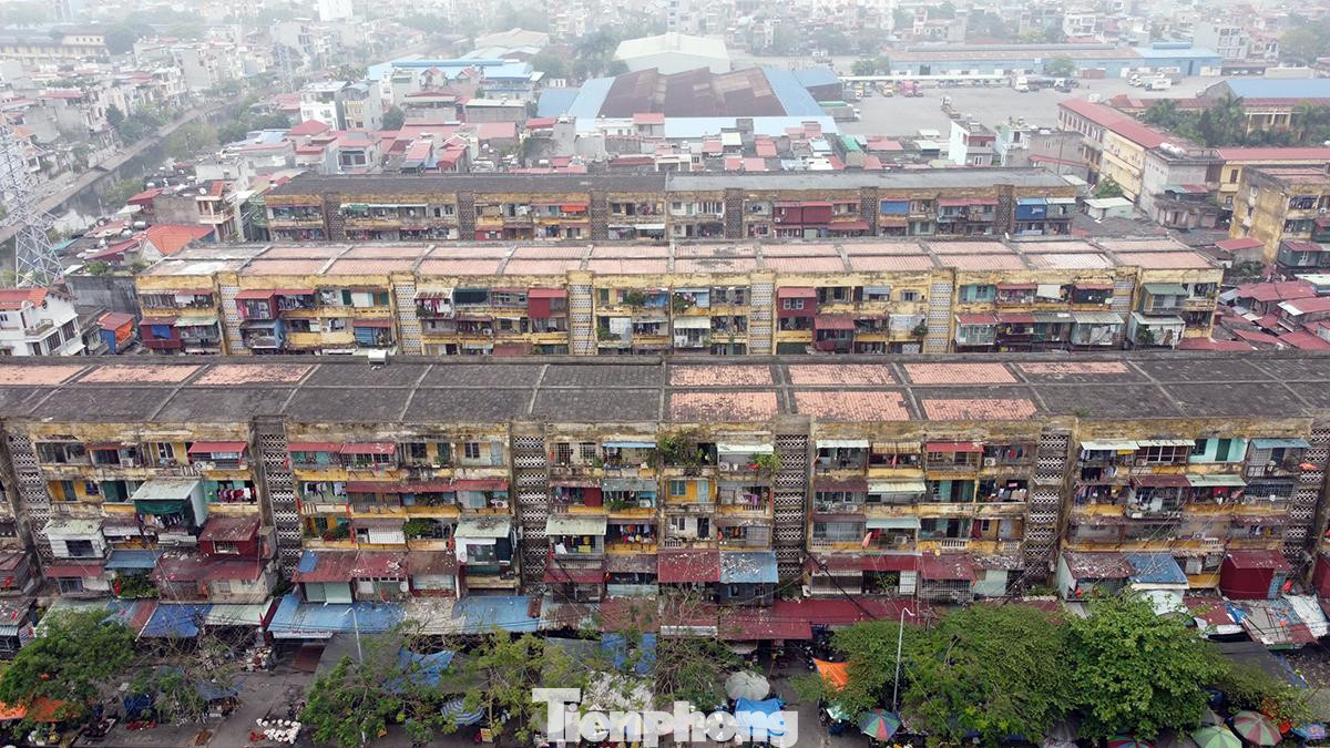 Toàn cảnh khu chung cư Vạn Mỹ sắp được thay thế bằng chung cư, hiện đại cao 36 tầng. Toàn cảnh khu chung cư Vạn Mỹ sắp được thay thế bằng chung cư, hiện đại cao 36 tầng.