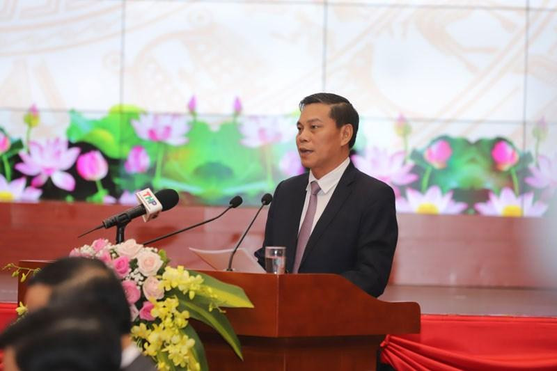 Ông Nguyễn Văn Tùng - Chủ tịch UBND TP Hải Phòng phát biểu tại buổi làm việc với Thủ tướng Chính phủ và đoàn công tác. Ông Nguyễn Văn Tùng - Chủ tịch UBND TP Hải Phòng phát biểu tại buổi làm việc với Thủ tướng Chính phủ và đoàn công tác.