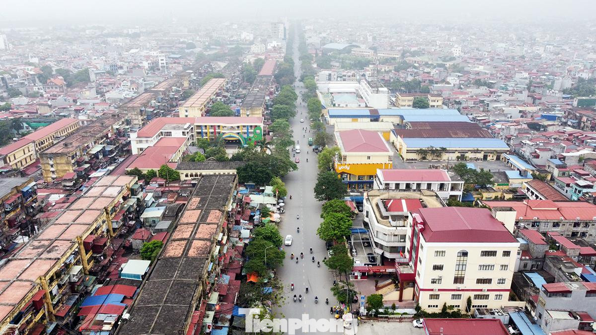 Trong năm 2021, TP Hải Phòng dự kiến xây dựng nhiều chung cư cao tầng, hiện đại thay thế chung cư cũ. Ảnh: Khu chung cư cũ Vạn Mỹ sắp được thay thế. Trong năm 2021, TP Hải Phòng dự kiến xây dựng nhiều chung cư cao tầng, hiện đại thay thế chung cư cũ. Ảnh: Khu chung cư cũ Vạn Mỹ sắp được thay thế.