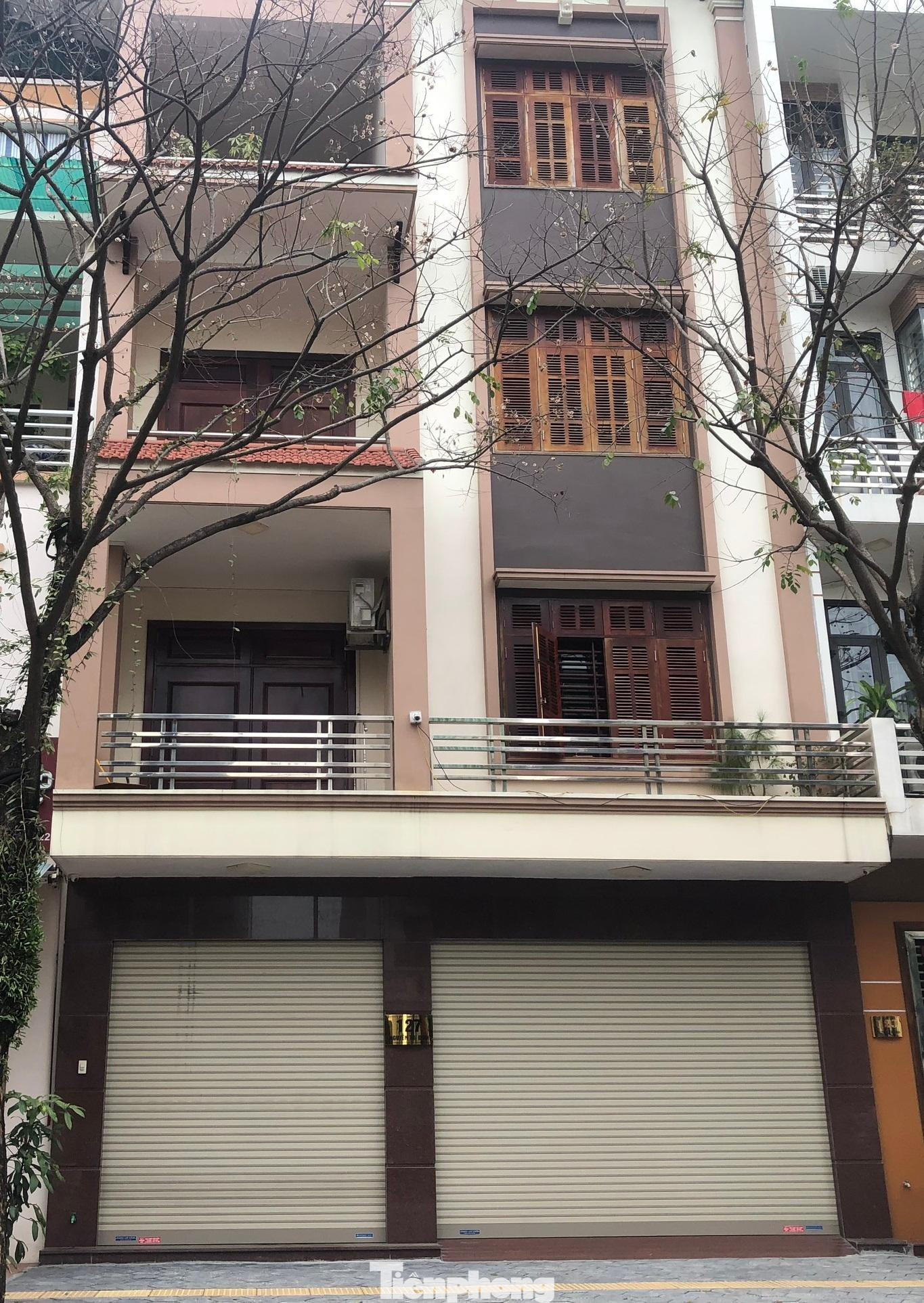 Ngôi nhà của bị can Phạm Duy Tuyến, nơi cơ quan công an khám xét, thu giữ một số sổ sách, tài liệu.