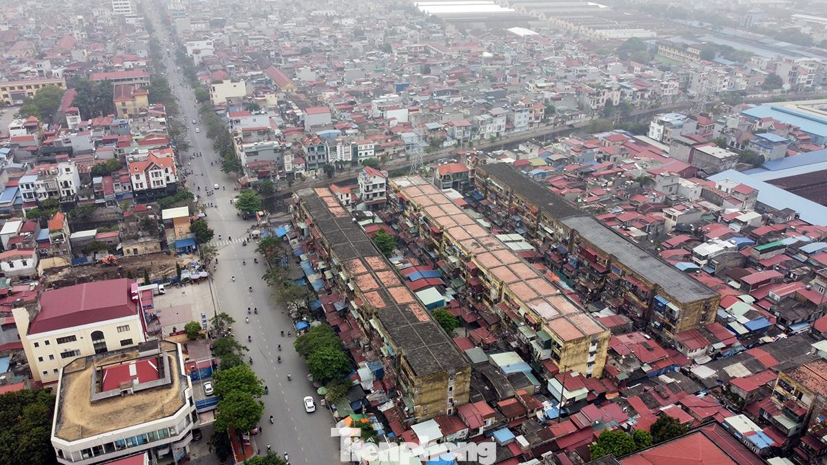 UBND TP Hải Phòng vừa giao Sở Xây dựng điều chỉnh lại quy hoạch, thiết kế các toà chung cư khu Vạn Mỹ và chung cư 311 Đà Nẵng theo tiêu chuẩn hiện đại cao tầng, có khoảng lùi phù hợp với quy chuẩn, có dải cây xanh phía trước. UBND TP Hải Phòng vừa giao Sở Xây dựng điều chỉnh lại quy hoạch, thiết kế các toà chung cư khu Vạn Mỹ và chung cư 311 Đà Nẵng theo tiêu chuẩn hiện đại cao tầng, có khoảng lùi phù hợp với quy chuẩn, có dải cây xanh phía trước.