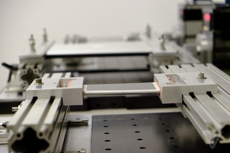 Bên trong trung tâm thử nghiệm độ bền iPhone 6 ảnh 6