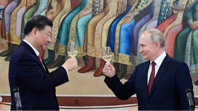 Chủ tịch Trung Quốc Tập Cận Bình và Tổng thống Nga Vladimir Putin. (Ảnh: Reuters)