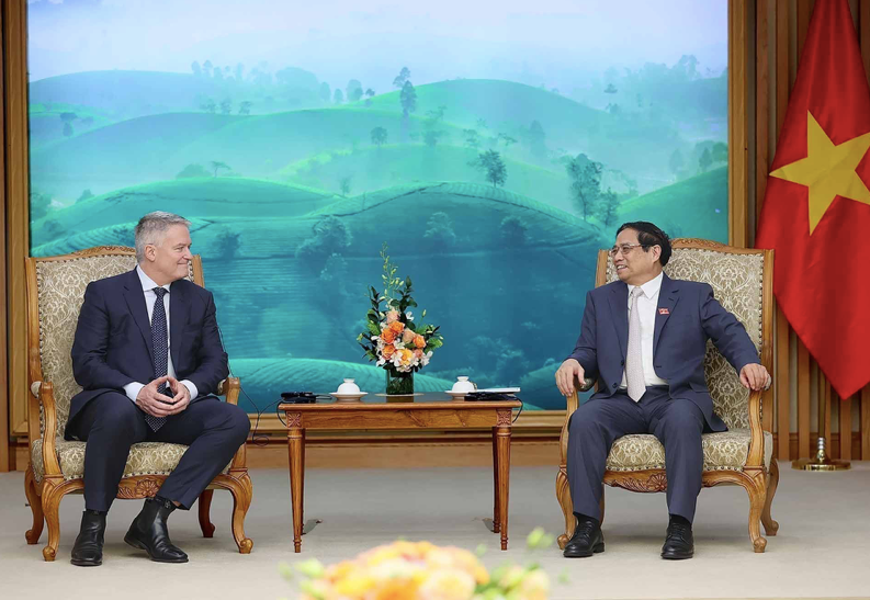 Thủ tướng Phạm Minh Chính tiếp Tổng Thư ký Tổ chức Hợp tác và phát triển kinh tế (OECD) Mathias Cormann ngày 27/10. (Ảnh: TTXVN) Thủ tướng Phạm Minh Chính tiếp Tổng Thư ký Tổ chức Hợp tác và phát triển kinh tế (OECD) Mathias Cormann ngày 27/10. (Ảnh: TTXVN)
