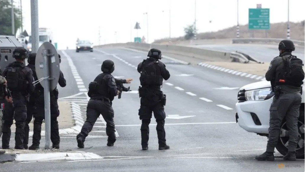 Lực lượng an ninh Israel làm nhiệm vụ tại một chốt ở miền nam nước này ngày 8/10. (Ảnh: Reuters)