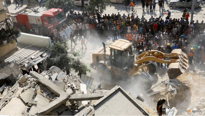 Một ngôi nhà ở Khan Younis, phía nam Dải Gaza, bị Israel tấn công ngày 24/10. (Ảnh: Reuters) Một ngôi nhà ở Khan Younis, phía nam Dải Gaza, bị Israel tấn công ngày 24/10. (Ảnh: Reuters)