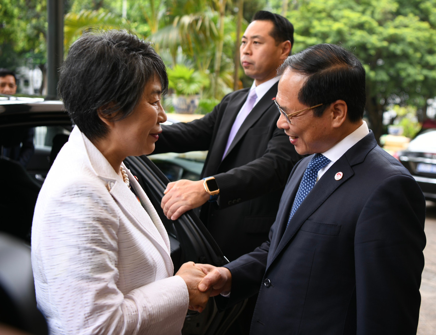 Bộ trưởng Ngoại giao Bùi Thanh Sơn đón người đồng cấp Nhật Bản Yoko Kamikawa ngày 10/10. (Ảnh: Như Ý)