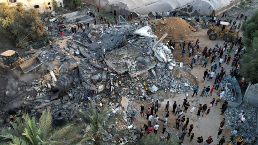 Nhiều ngôi nhà của người Palestine ở Dải Gaza biến thành đổ nát sau những cuộc không kích của Israel. (Ảnh: Reuters)