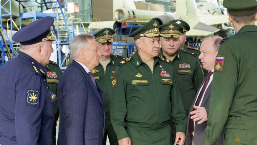 Bộ trưởng Quốc phòng Nga Sergei Shoigu thăm nhà máy hàng không Novosibirsk ở thành phố Novosibirsk ngày 6/10. (Ảnh: BQP Nga) Bộ trưởng Quốc phòng Nga Sergei Shoigu thăm nhà máy hàng không Novosibirsk ở thành phố Novosibirsk ngày 6/10. (Ảnh: BQP Nga)