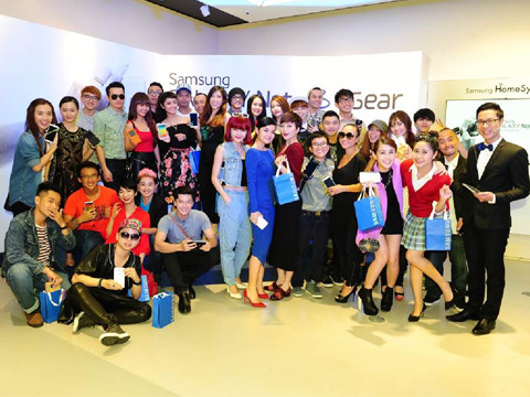 Câu Lạc Bộ Samsung First Class Club là nơi quy tụ đông đảo các nghệ sĩ trẻ Việt Nam ở mọi lĩnh vực nghệ thuật.