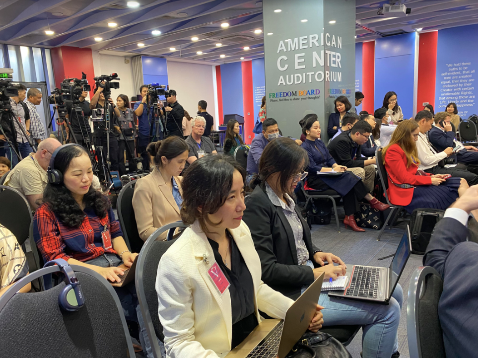 Các phóng viên trong nước và quốc tế tham dự buổi họp báo. (Ảnh: Thu Loan) Các phóng viên trong nước và quốc tế tham dự buổi họp báo. (Ảnh: Thu Loan)