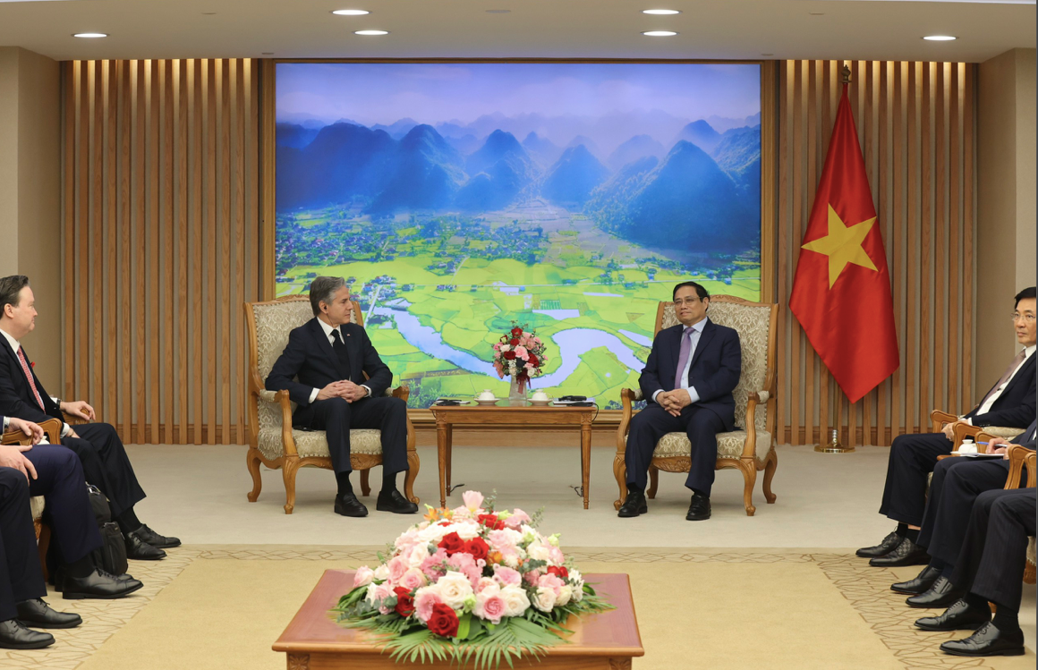 Thủ tướng Phạm Minh Chính trao đổi về quan hệ song phương Việt - Mỹ. (Ảnh: Như Ý)