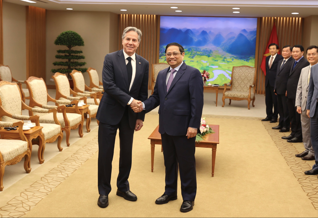 Thủ tướng Phạm Minh Chính và Bộ trưởng Ngoại giao Mỹ Antony Blinken. (Ảnh: Như Ý)