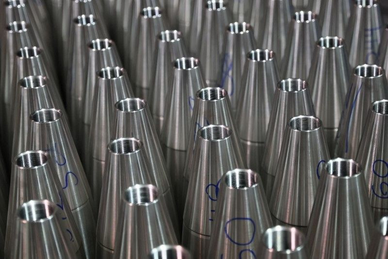 Đạn pháo 155mm tại một nhà máy ở Pennsylvania, Mỹ. (Ảnh: Reuters)