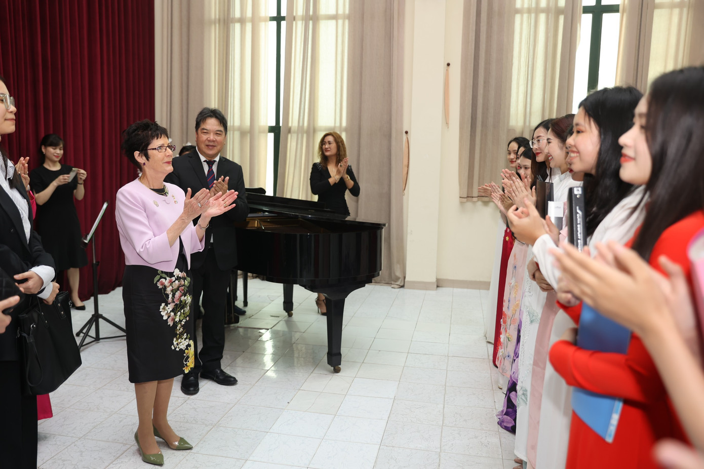 Trong một lớp học thanh nhạc của học viện. (Ảnh: Như Ý) Trong một lớp học thanh nhạc của học viện. (Ảnh: Như Ý)