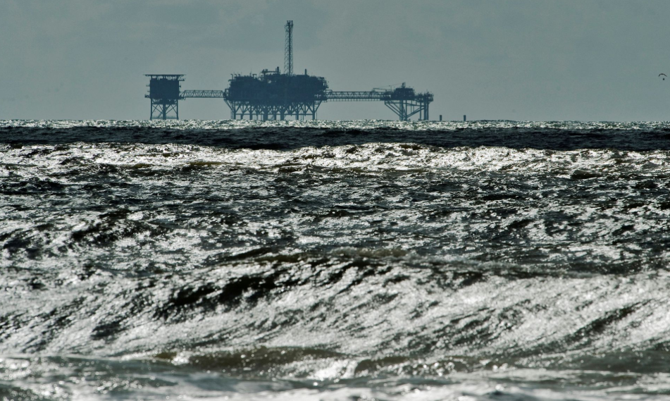 Một giàn khoan dầu khí trên biển Alabama Một giàn khoan dầu khí trên biển Alabama