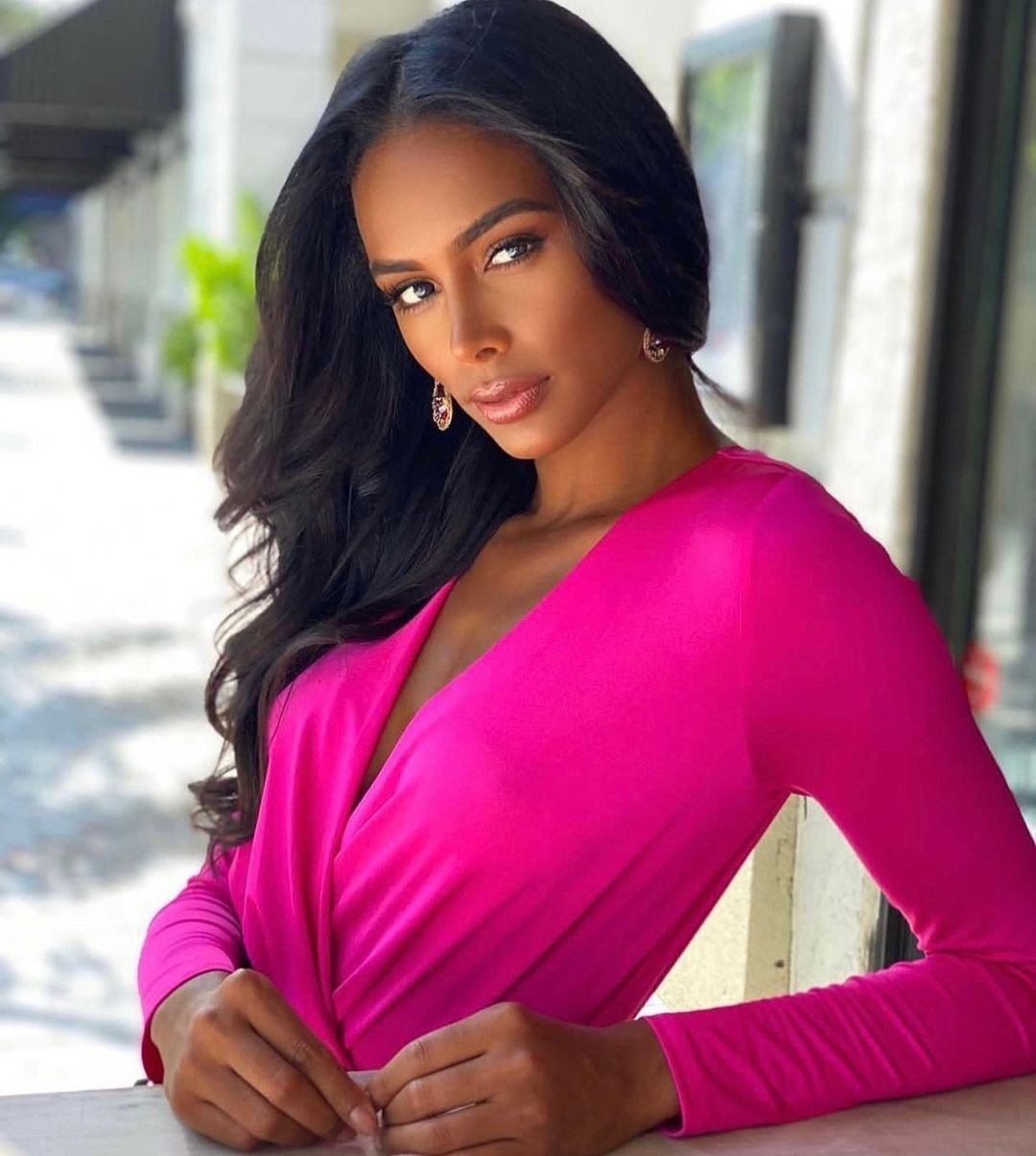 Sau khi đại diện Puerto Rico tham dự Miss World 2014, cô tiếp tục giành được các danh hiệu như Miss Florida USA 2018, Top 5 Miss USA 2018.