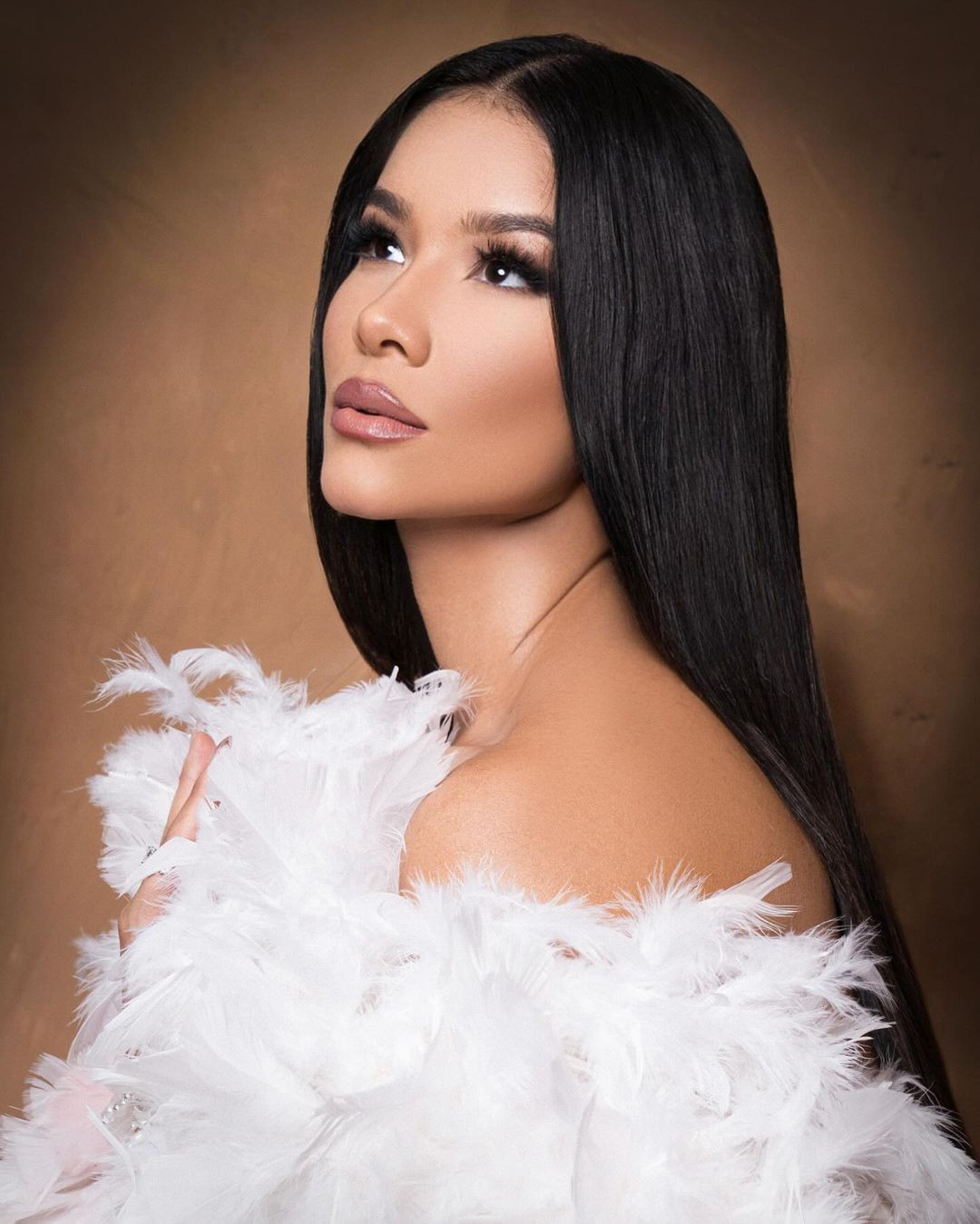 Tại cuộc thi Hoa hậu Cộng hòa Dominica 2024, Miyuki Cruz là thí sinh đại diện cho cộng đồng người Dominica tại Nhật Bản.