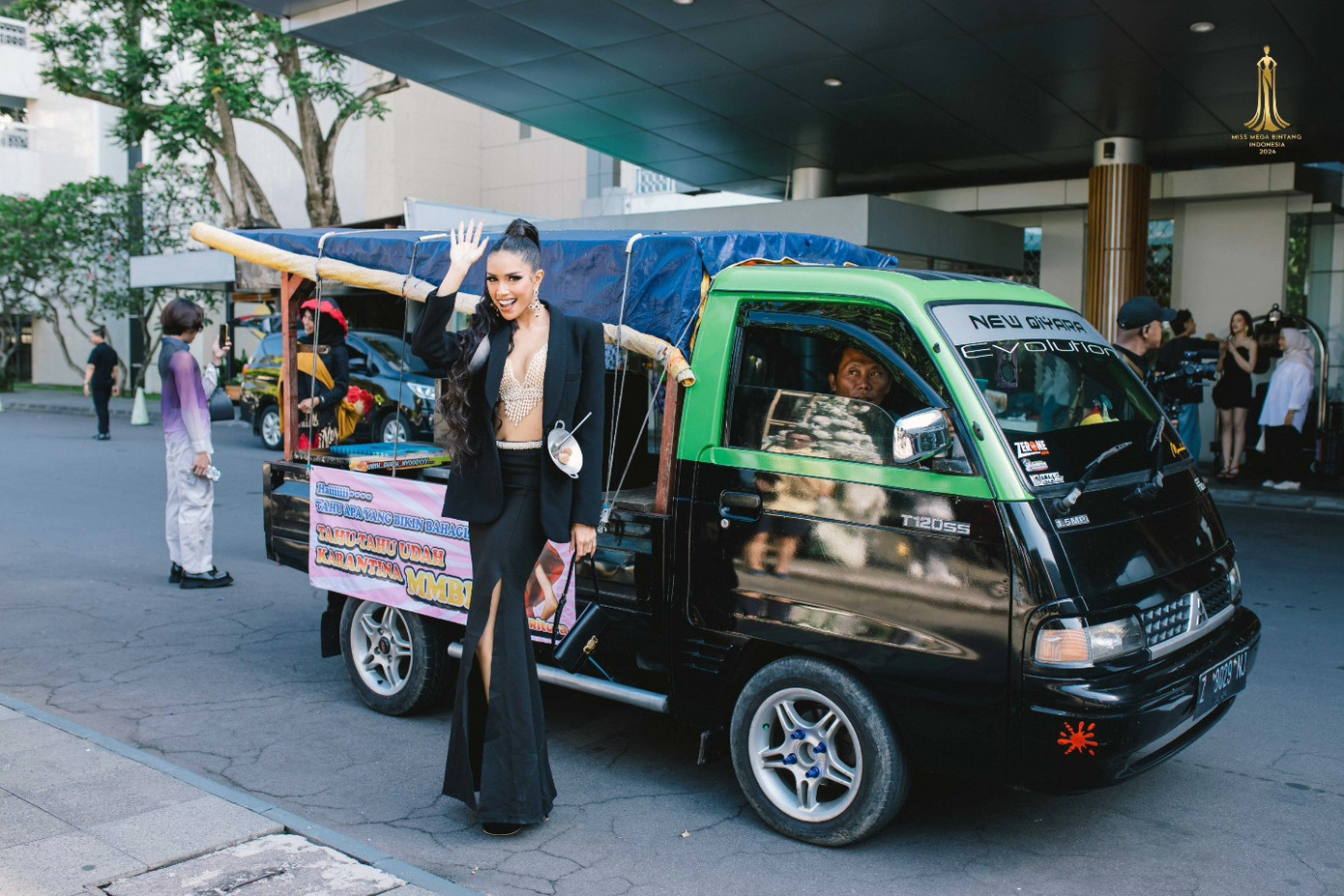 Nhiều thí sinh bị đánh giá lố lăng, phản cảm.