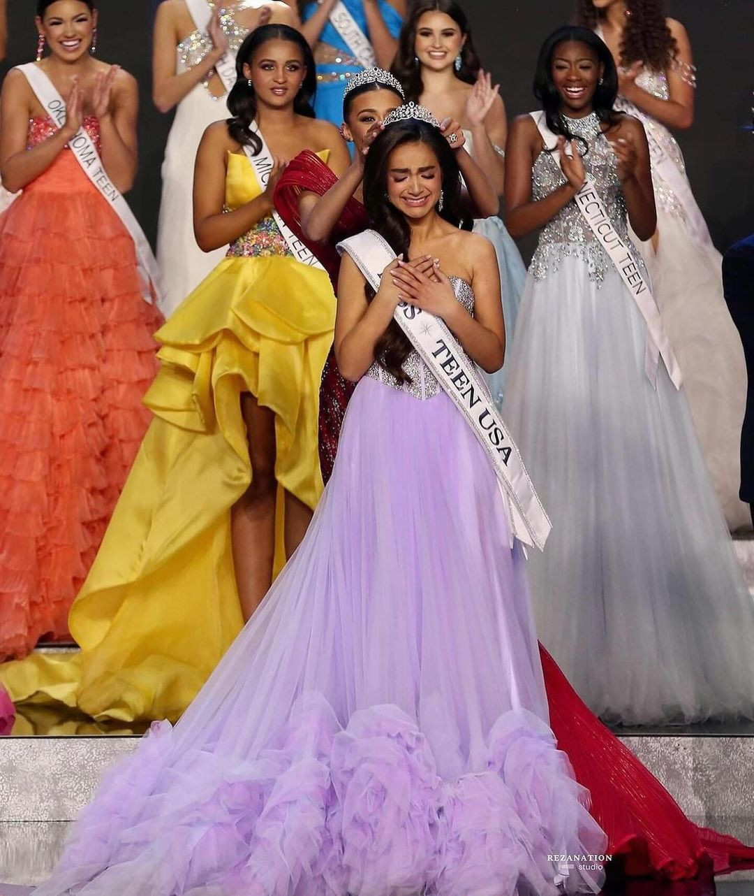 Hoa hậu tuổi teen Mỹ 2023 UmaSofia Srivastava.