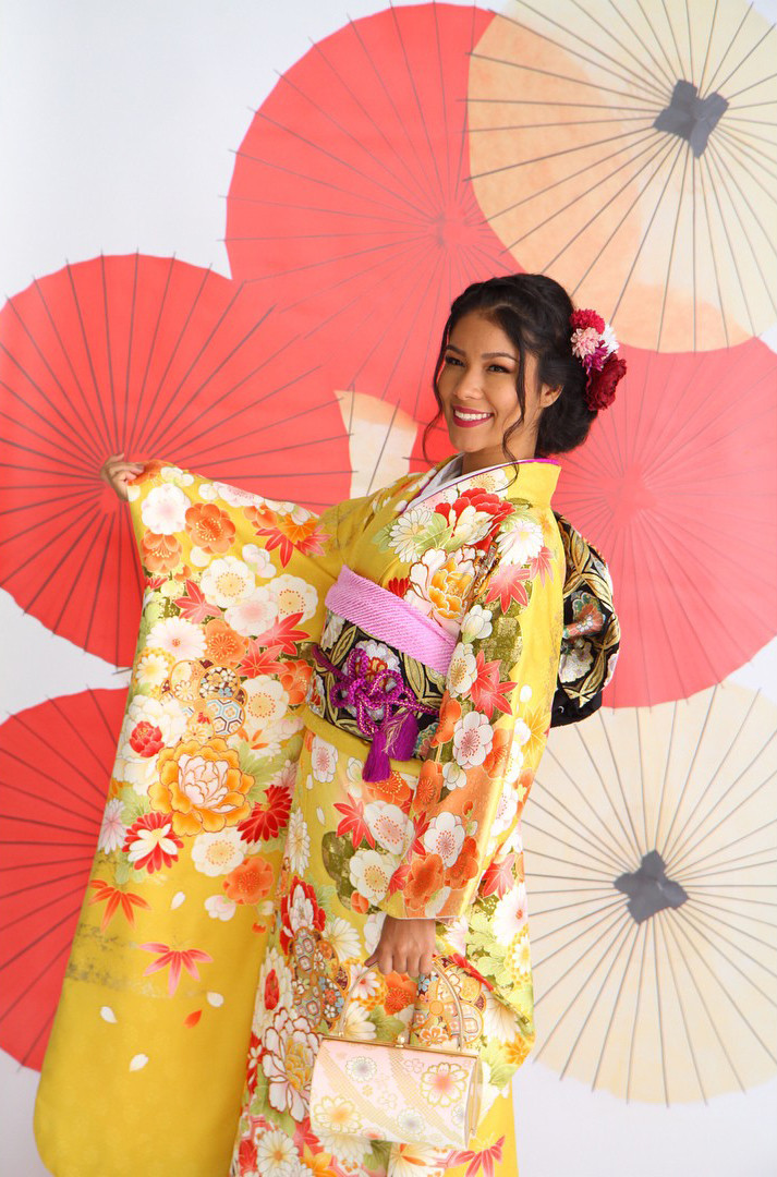 Người đẹp có gương mặt đậm chất châu Á và hình thể khỏe khoắn, quyến rũ đậm chất Latinh.