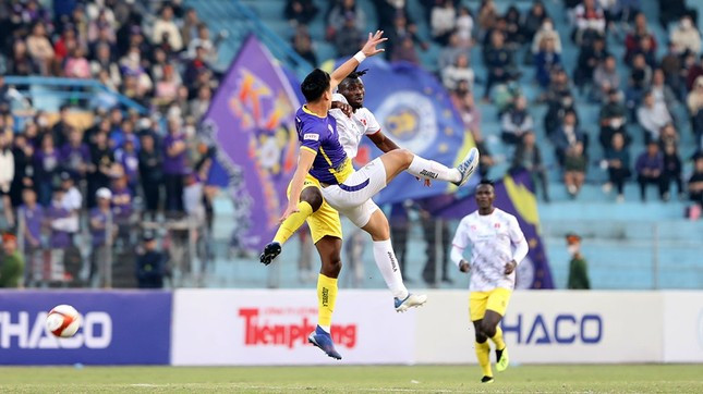 "Trận Siêu cúp luôn rất hấp dẫn và được giới chuyên môn, người hâm mộ mong đợi", ông Nguyễn Minh Ngọc. "Trận Siêu cúp luôn rất hấp dẫn và được giới chuyên môn, người hâm mộ mong đợi", ông Nguyễn Minh Ngọc.